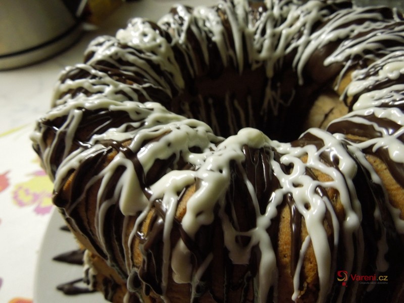 Skvělá čokoládová bábovka - fotografie 4