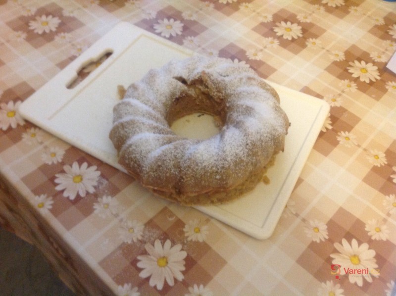 Výborná jablečná bábovka - fotografie 2