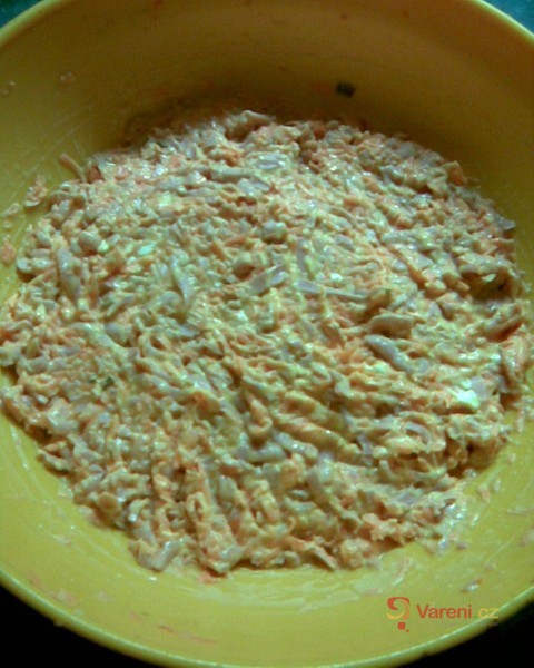 Mrkvovo-salámová pomazánka - fotografie 2