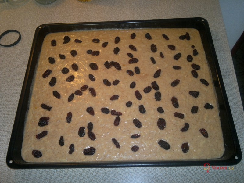 Klasický jablečný koláč - fotografie 3