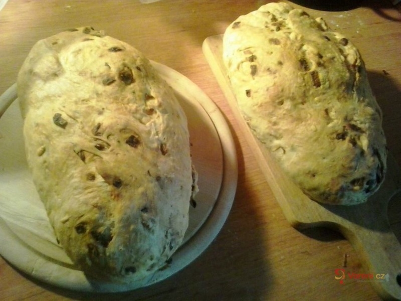 Chleba se smaženou cibulkou - fotografie 4