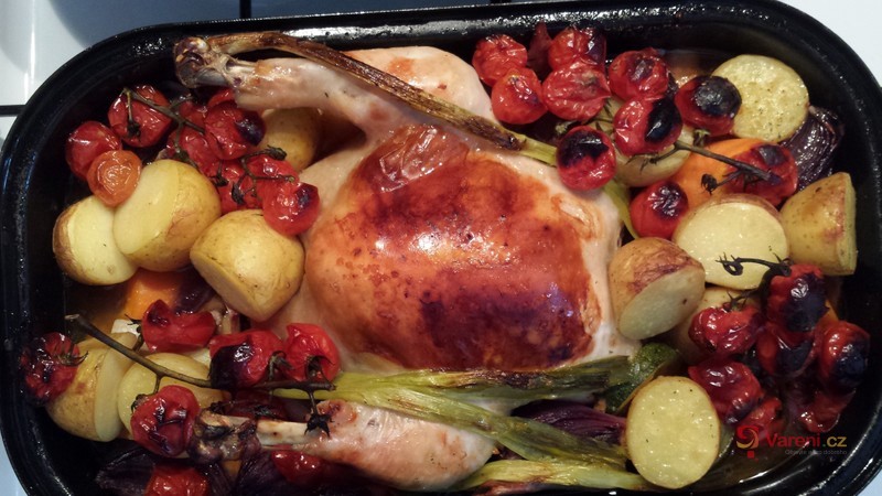 Pečené kuře s čerstvou zeleninou - fotografie 5