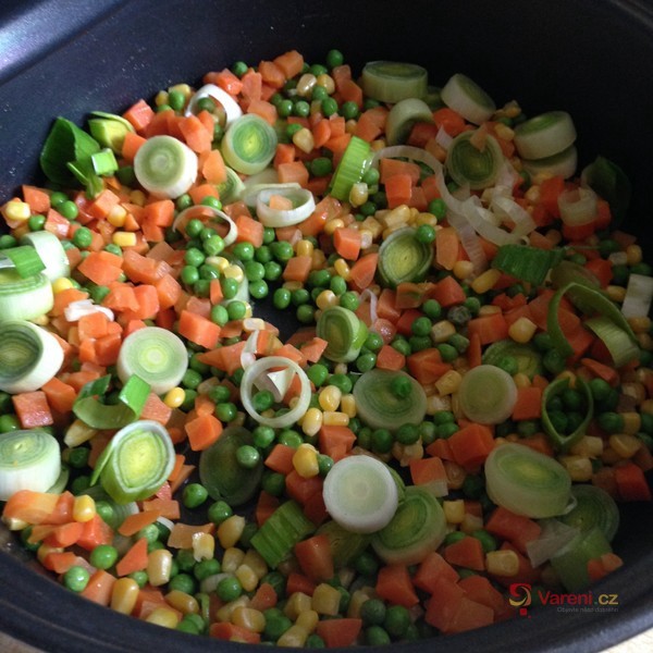 Filé pangasius na zelenině se sýrovou krustou - fotografie 3