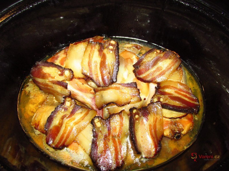 Králík v pomalém hrnci - fotografie 2