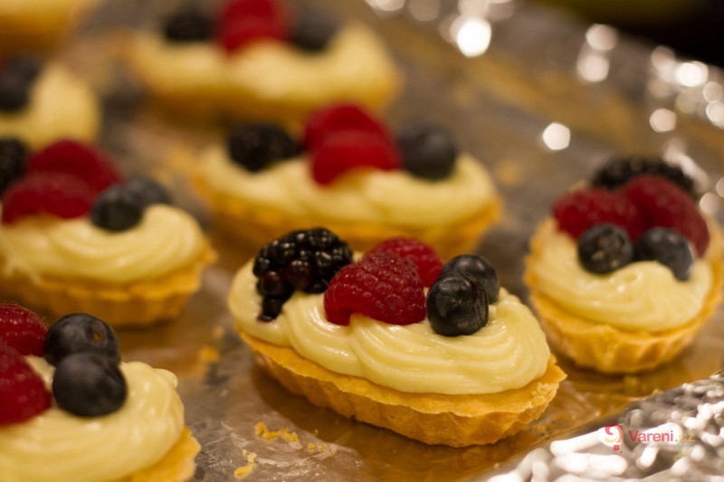 Ovocné košíčky s krémem - fotografie 5