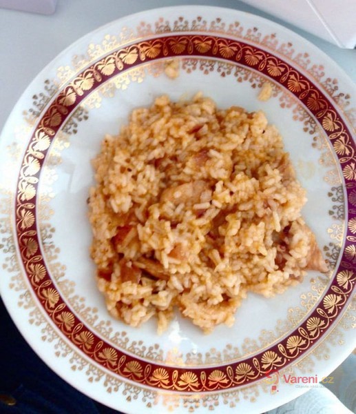 Kuřecí maso s rýží sladko-pálivé chuti