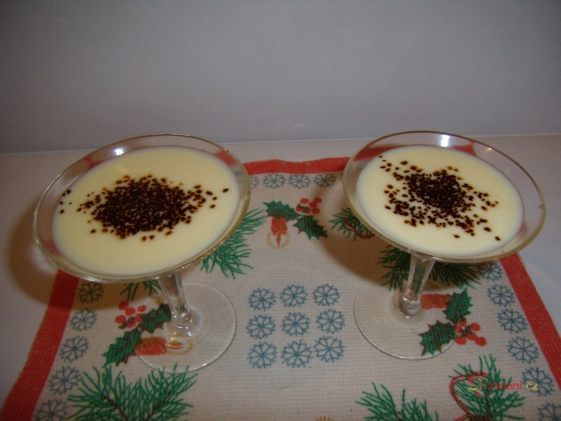 Jednoduchý vaječný likér - fotografie 2