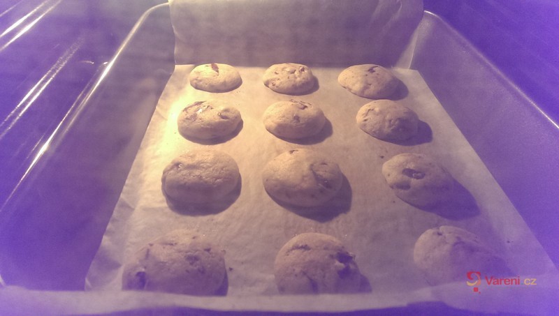 Americké čokoládové cookies - fotografie 3