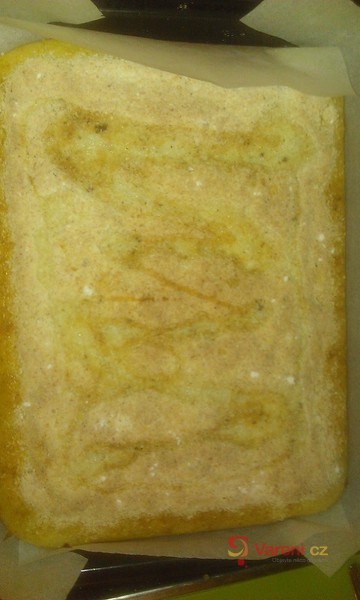 Vláčná kokosová buchta - fotografie 2