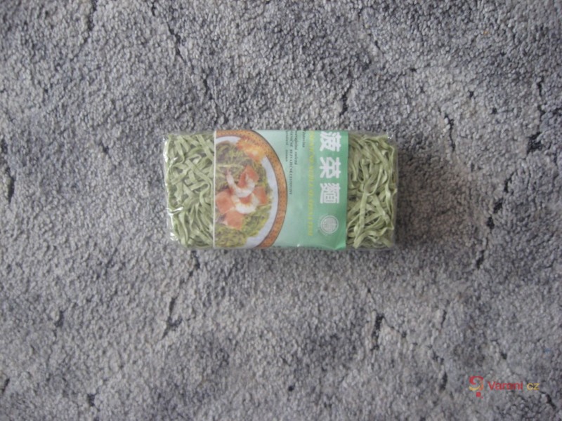 Zelené nudle se špenátem - fotografie 2