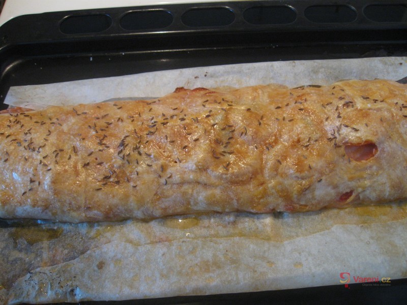 Slaný závin s anglickou slaninou - fotografie 4