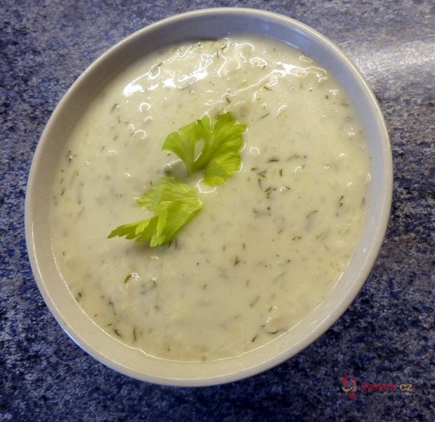 Květáková polévka se smetanovým sýrem - fotografie 2