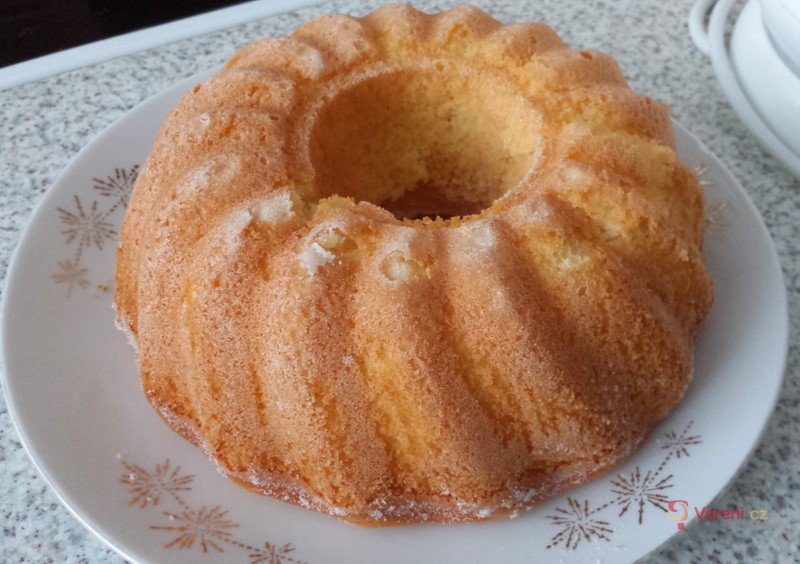 Citronová bábovka s jogurtem - fotografie 5