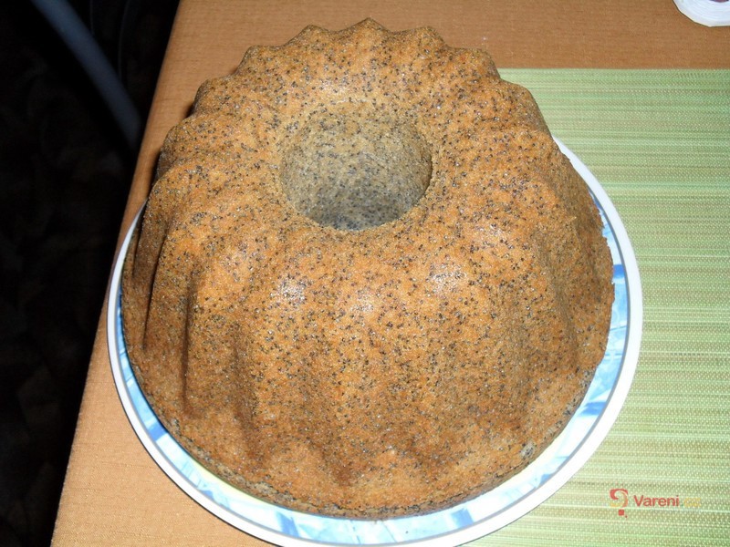 Bábovka z nemletého máku - fotografie 2