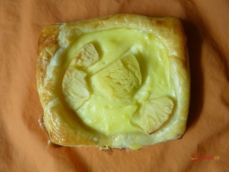 Jablečné rychlovky z listového těsta - fotografie 2