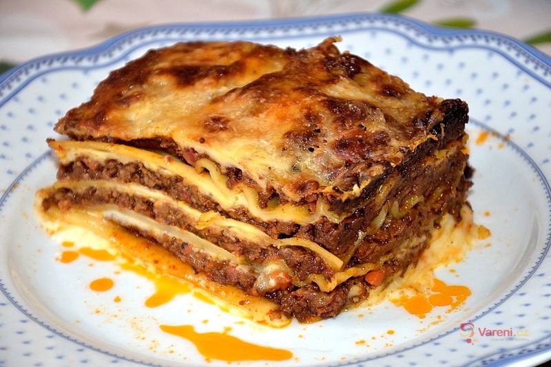 Lasagne podomácku upečené - fotografie 2