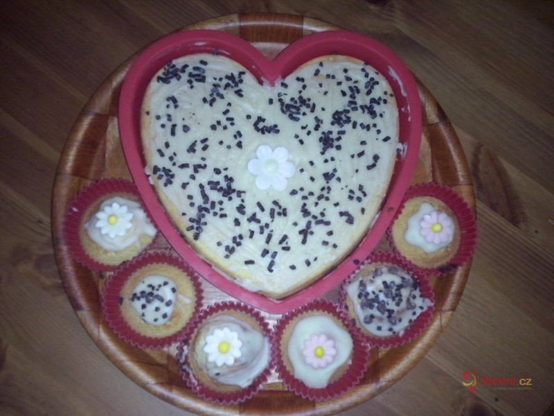 Rychlý koláč s vanilkovým pudinkem - fotografie 3