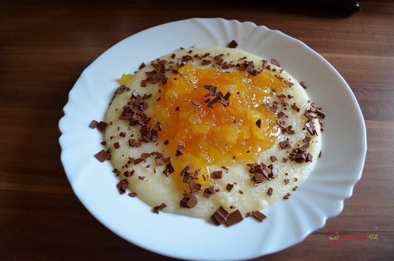 Krupicová kaše s plátky jablek - fotografie 2