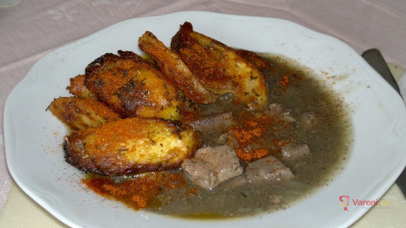 Vepřová játra s cibulí a česnekem - fotografie 2