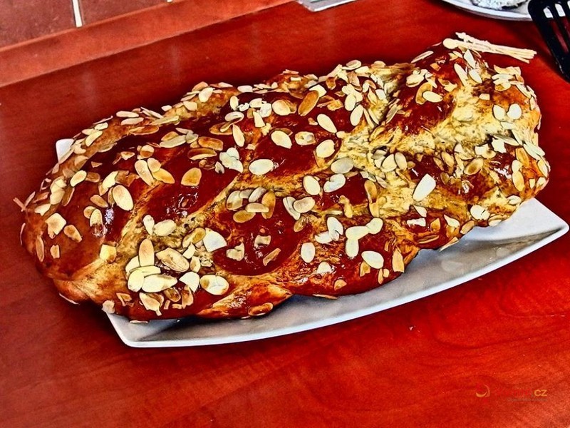 Jemná babiččina vánočka - fotografie 2