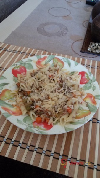 Chutné těstoviny s tuňákem a zeleninou - fotografie 2