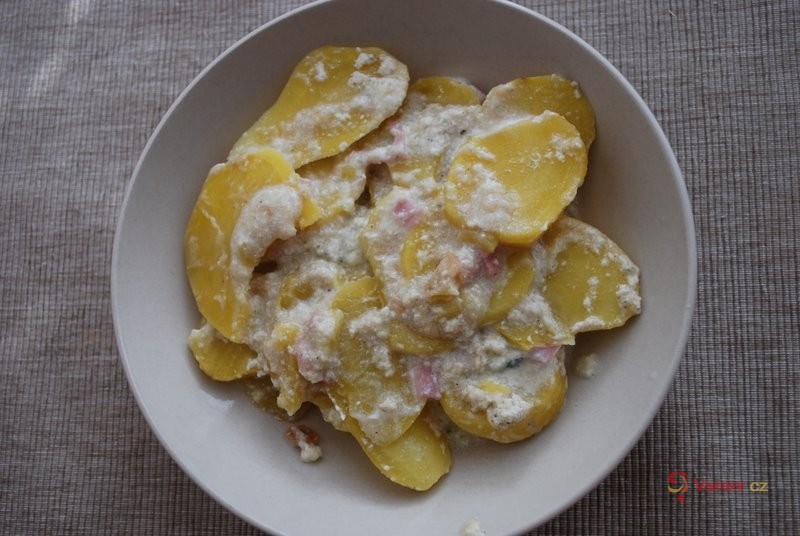 Zapečené brambory s nivou - fotografie 4