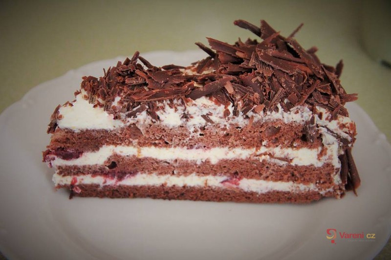 Višňovo-čokoládový dort s krémem z mascarpone - fotografie 2