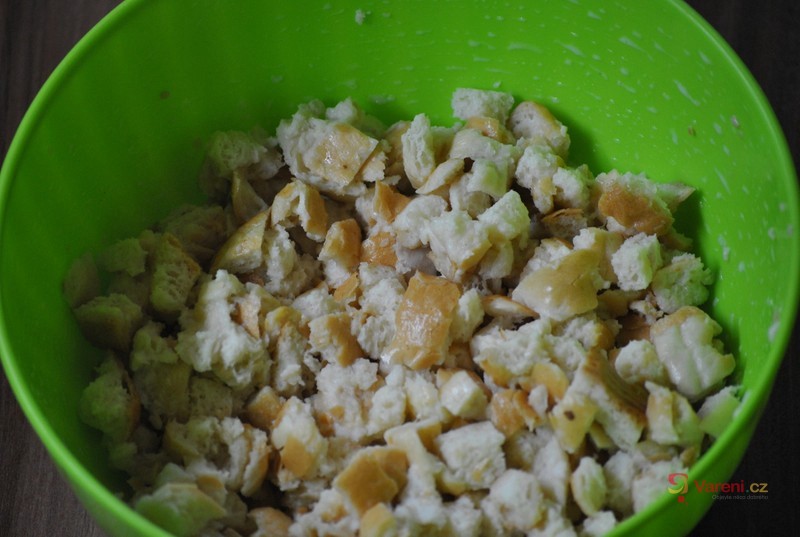 Babiččin houskový knedlík - fotografie 4