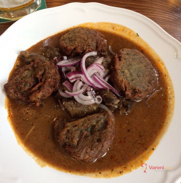 Zvěřinový guláš s brambory - fotografie 2