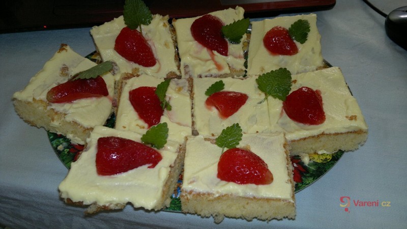 Jahodový zákusek - fotografie 3