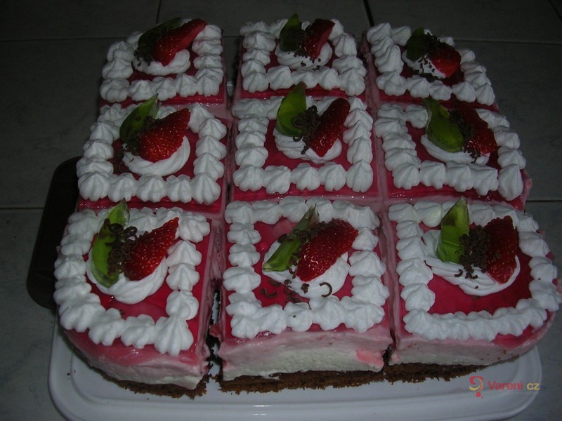 Jahodový zákusek - fotografie 2