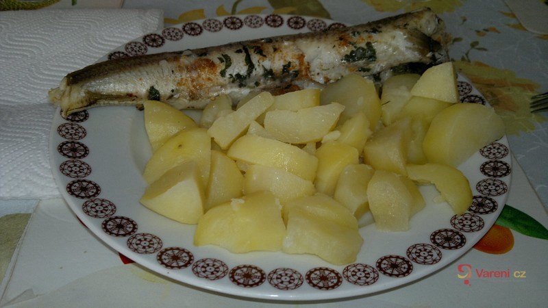 Mořský pstruh pečený na grilu - fotografie 3