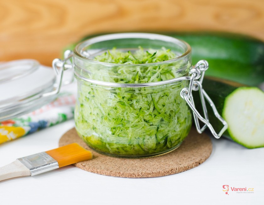 Sterilované cuketové zelí