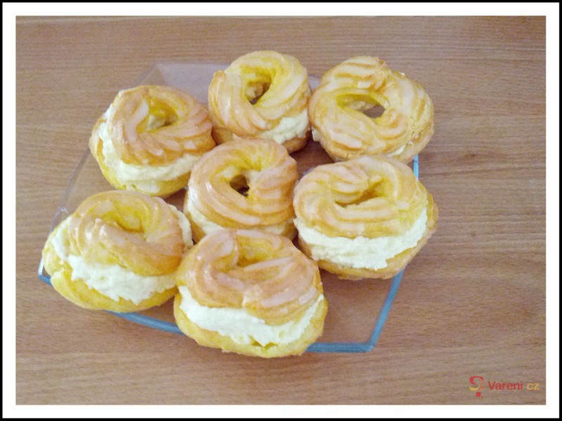 Věnečky z odpalovaného těsta - fotografie 2