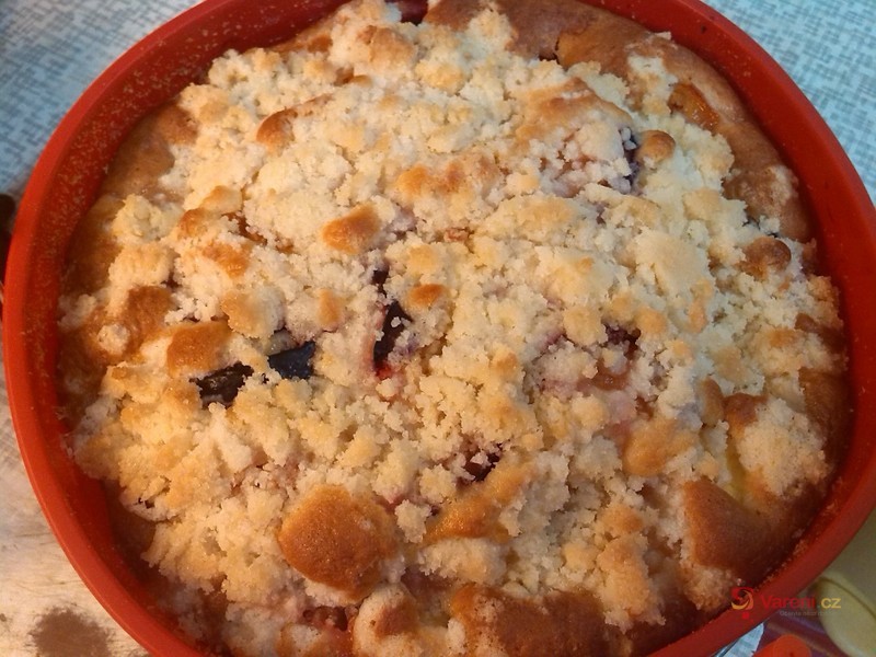 Snadný meruňkový koláč - fotografie 5