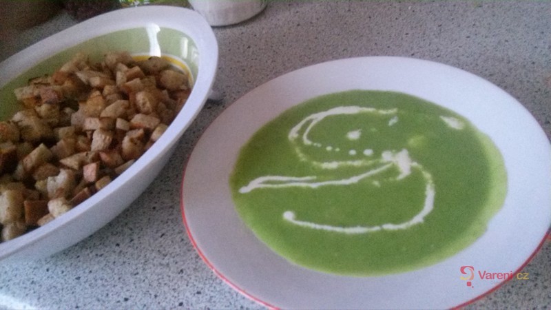 Krémová hrášková polévka - fotografie 3