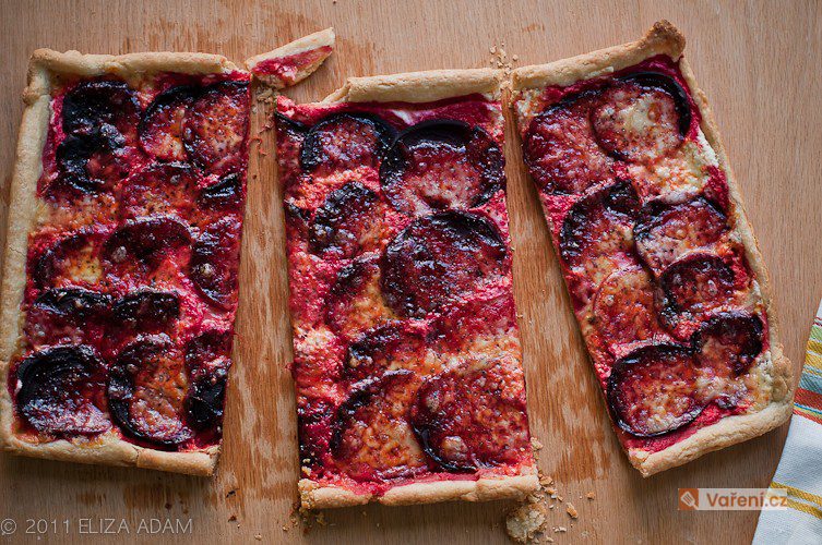 Koláč s červenou řepou