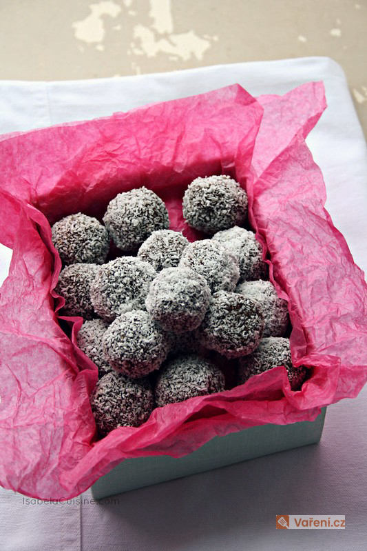 Maminčiny rumové kuličky