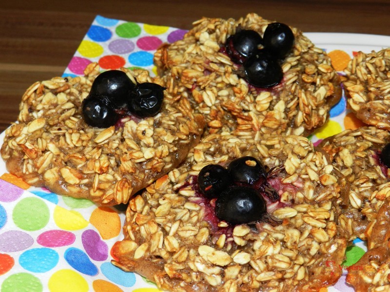 Lahodné ovesné koláčky s ovocem a medem - fotografie 2