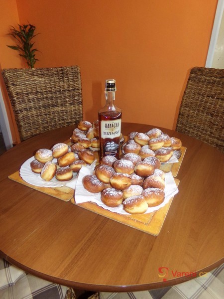 Koblihy s marmeládou - fotografie 2