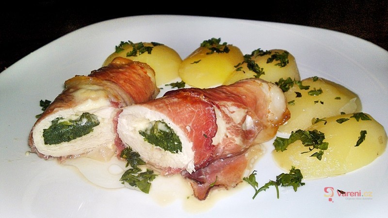 Krůtí prsa plněná fetou a špenátem - fotografie 2