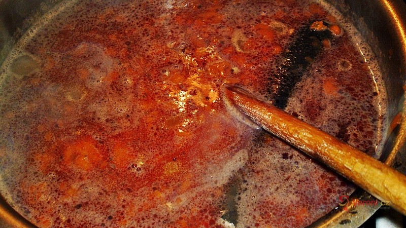 Maďarská fazolová sladkokyselá polévka - fotografie 5