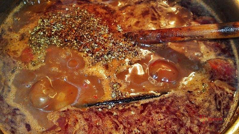 Maďarská fazolová sladkokyselá polévka - fotografie 3