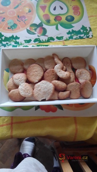 Oříškové sušenky - fotografie 2