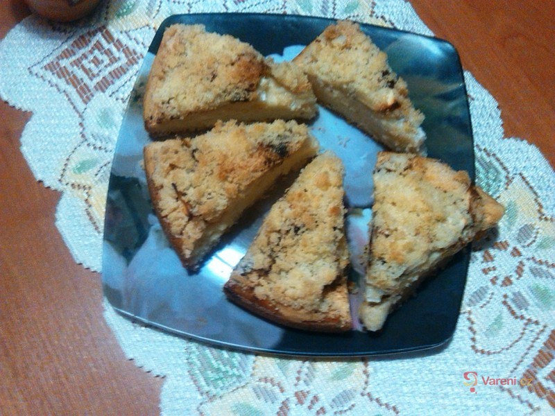 Koláč s jablky a sněhem - fotografie 2