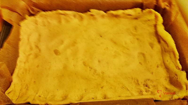 Slaný bramborový koláč plněný mletým masem - fotografie 5