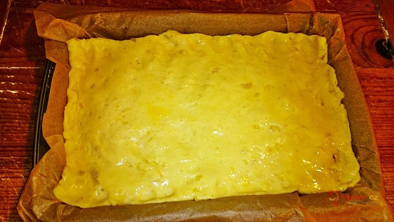 Slaný bramborový koláč plněný mletým masem - fotografie 3