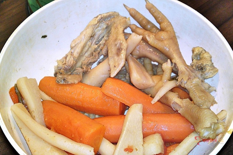 Zlatá slepičí polévka - Goldene joich - židovský penicilín - fotografie 4