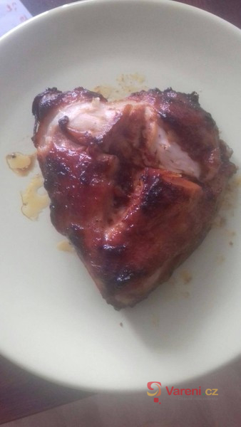 Kuře pečené v domácí BBQ omáčce