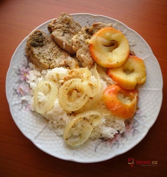 Vepřová panenka s jablky - fotografie 2